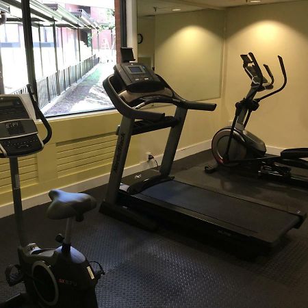 Days Inn & Suites by Wyndham Tallahassee Conf Center I-10 Bagian luar foto