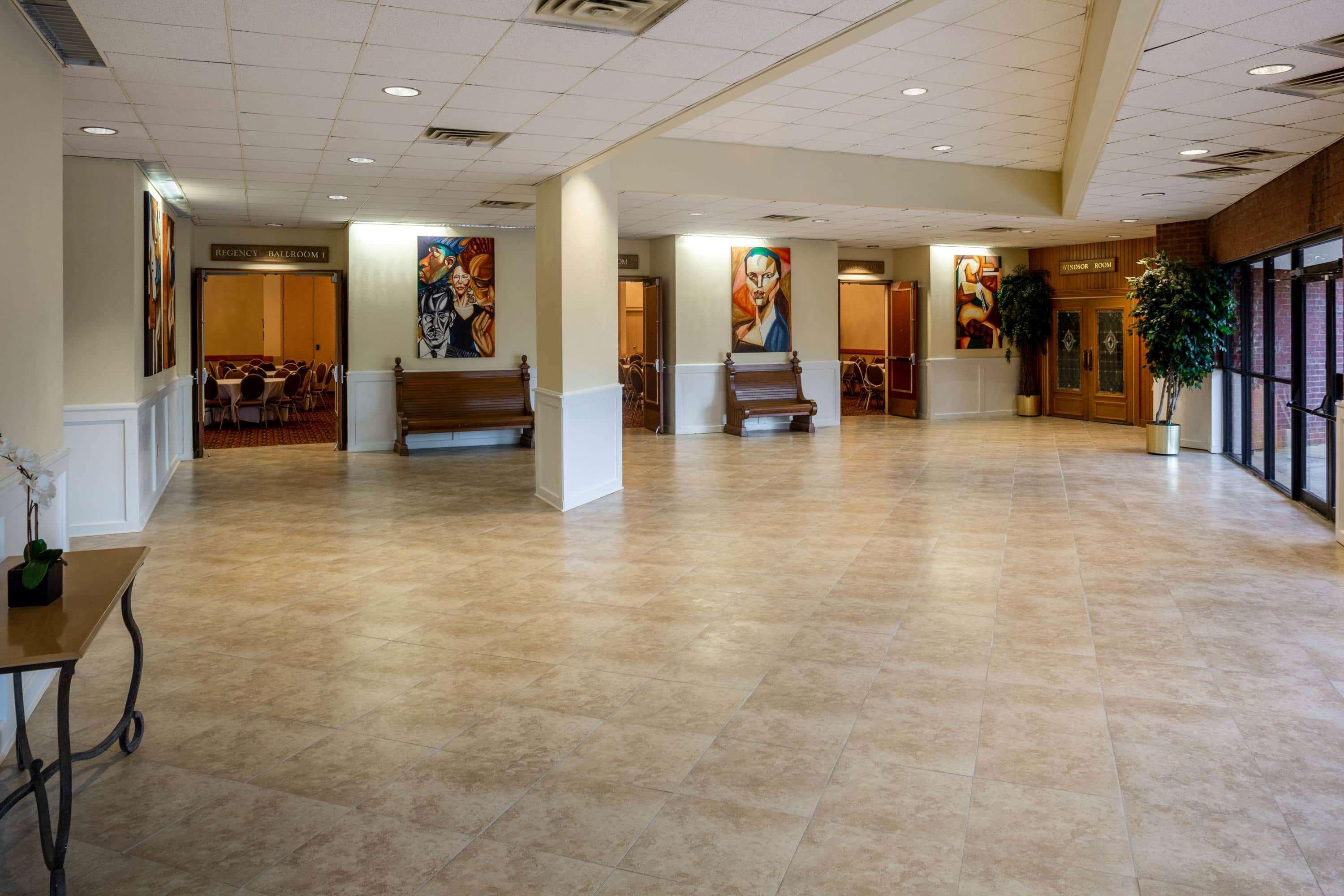 Days Inn & Suites by Wyndham Tallahassee Conf Center I-10 Bagian luar foto